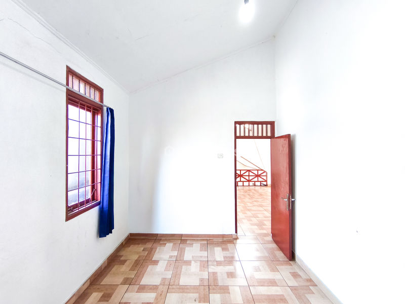Bintaro Jaya Sektor 5 No.18