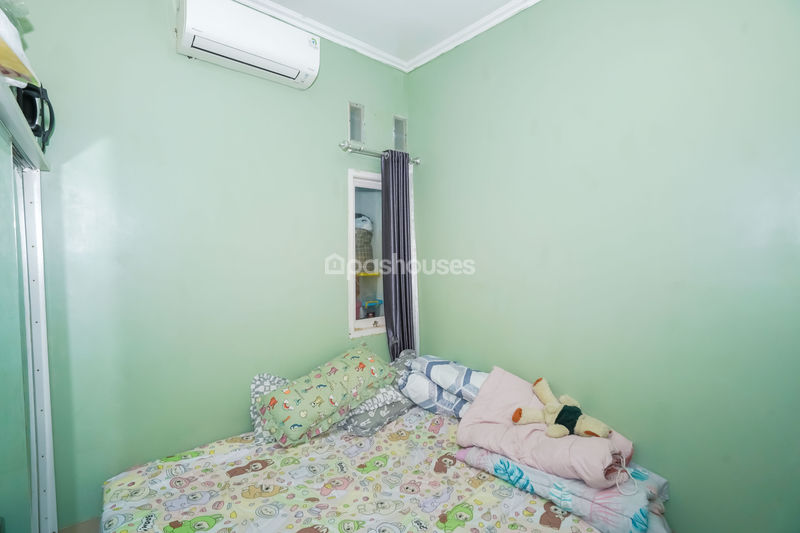 Perumahan Diamond Lake Side Blok G No.6