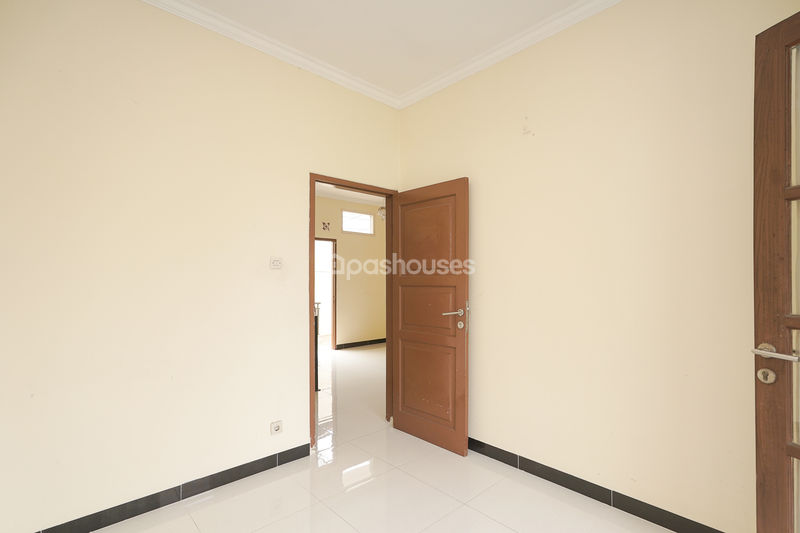 Perumahan Jatiwaringin Mansion No. 35