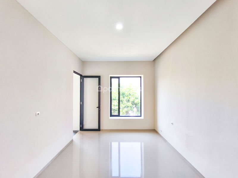 Kencana Loka BSD Sektor 12.4 Blok Q1 No.11