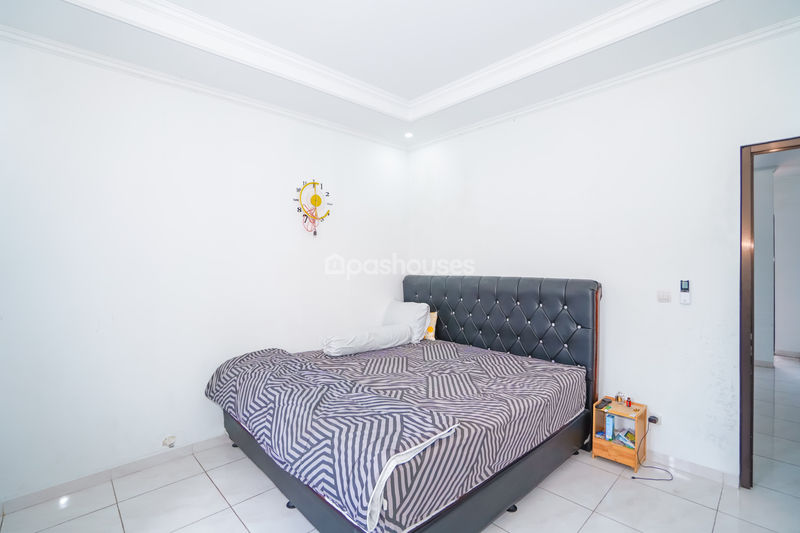 Perumahan Raffles Hills Blok.R8 No.7A