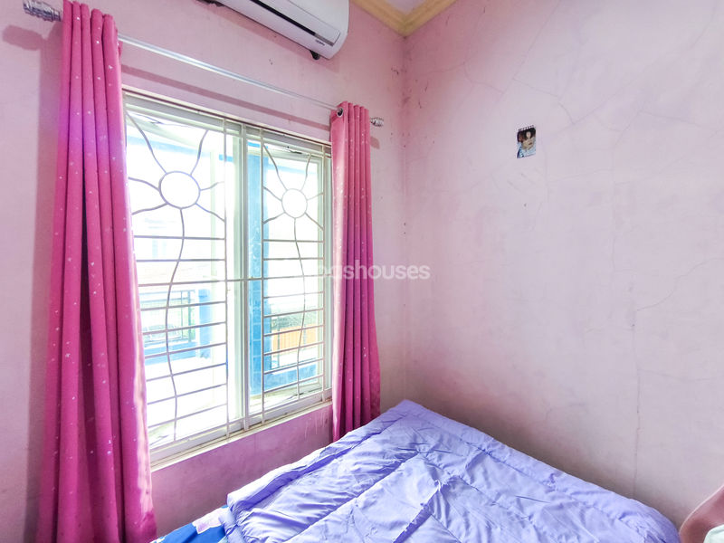 Perumahan Vila Dago Pamulang Cluster Parangtritis Blok C8 No.20