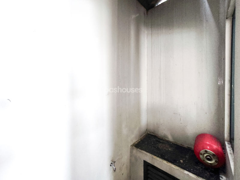 Latinos Business District BSD City Blok B12 No.5