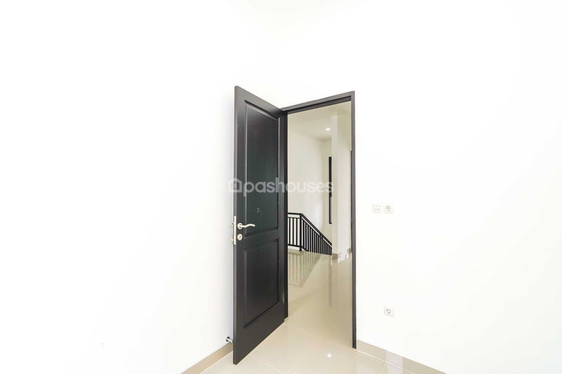 Jalan Kesehatan III Blok D2