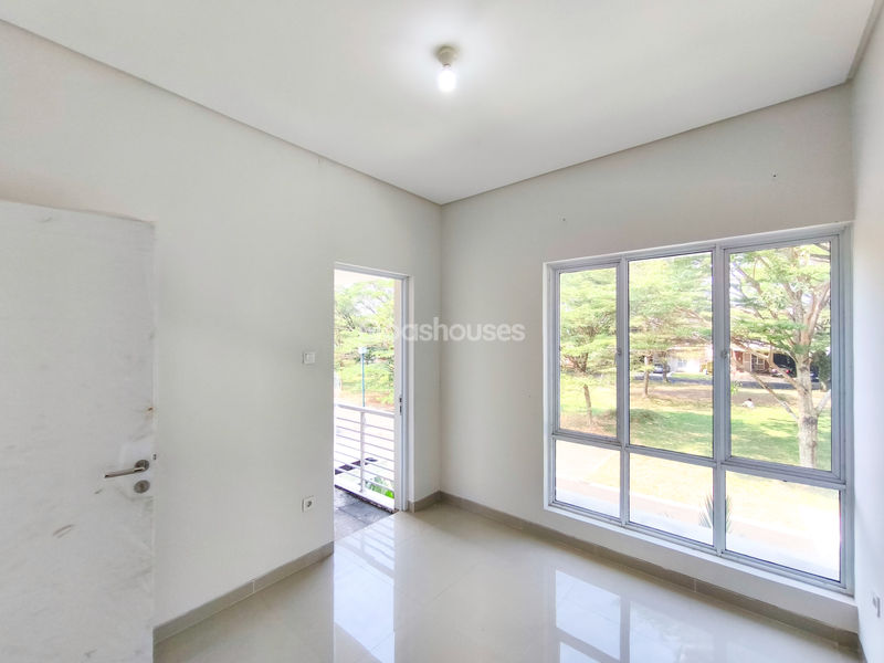 Paradise Serpong City Cluster Vista 2 Blok F5A/15