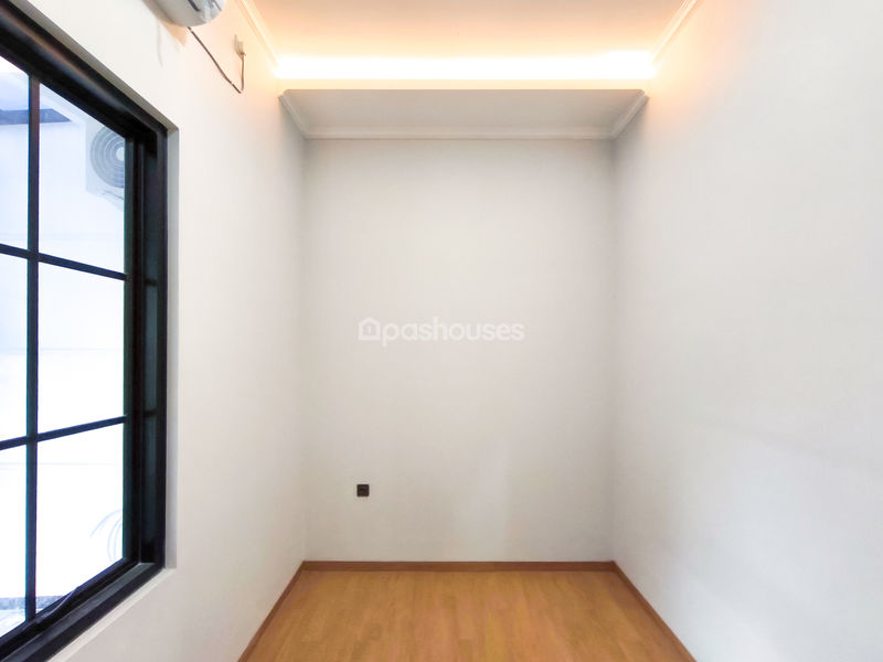 Jalan Saari Kelapa Dua