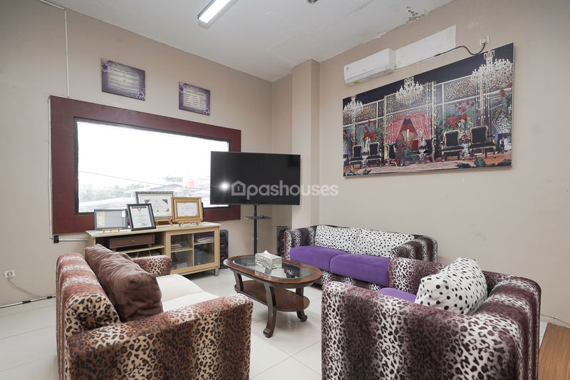 Jalan Kelapa Gading 2 No.3 Kramat Jati