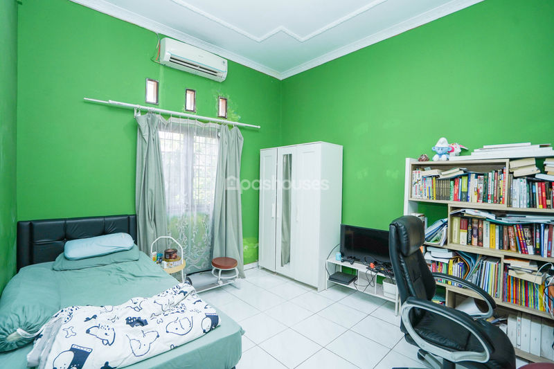 Jalan KH. Ahmad Dahlan No.22 Depok