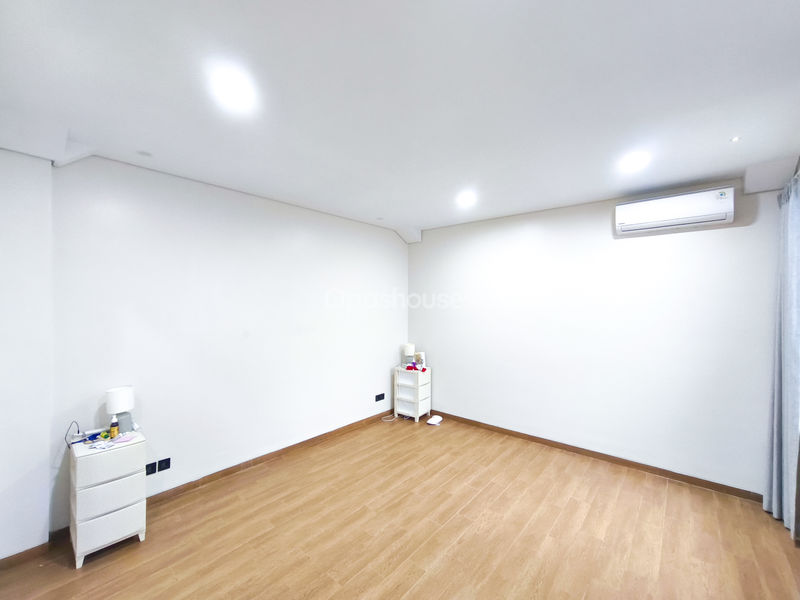 Perumahan Suvarna Sutera Cluster Andara