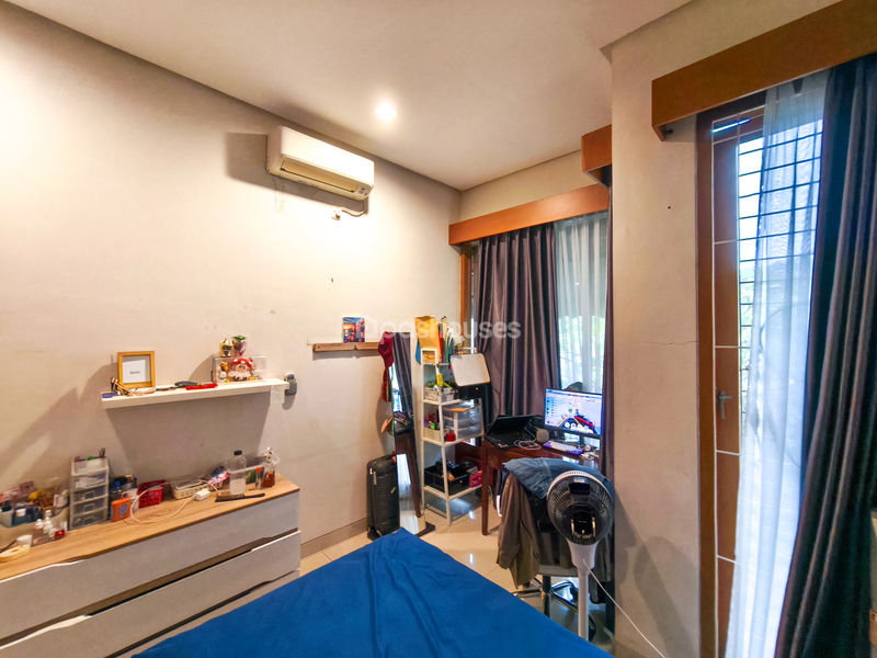 Jalan Gunung Raya Dalam Kav.5