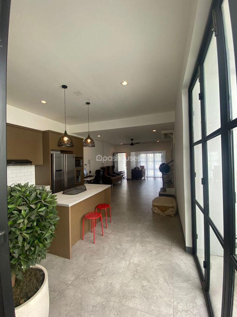 Windelrio Townhouse