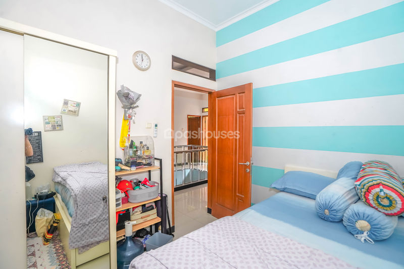 Perumahan Puri Gading Villa Tampak Siring Blok B4