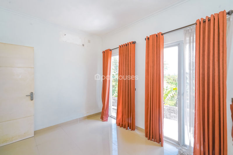 Perumahan Kyendra Town House No.7