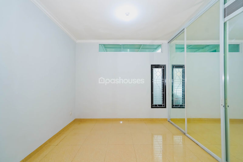 Town House Griya Widya