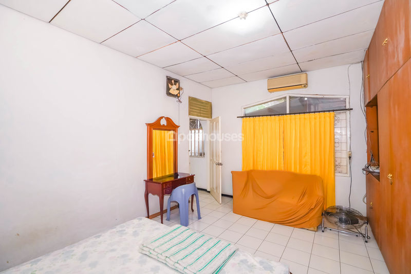 Jalan Mujair II No.18