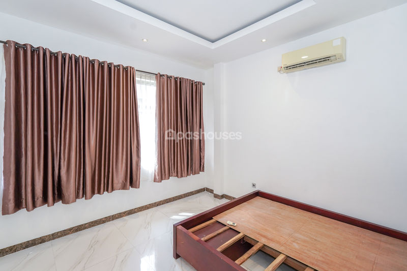 Perumahan Taman Giri Loka BSD Blok R5