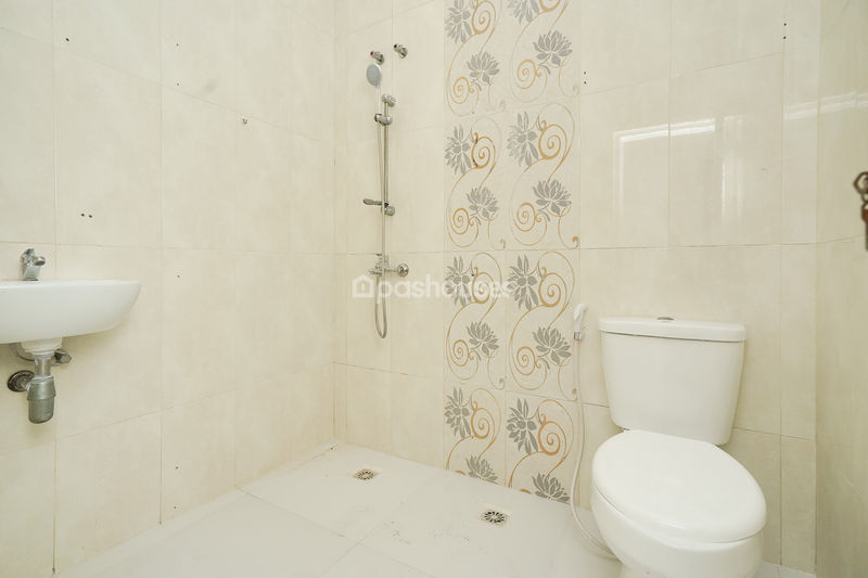 Arya Townhouse 3 Kav 99 No.3