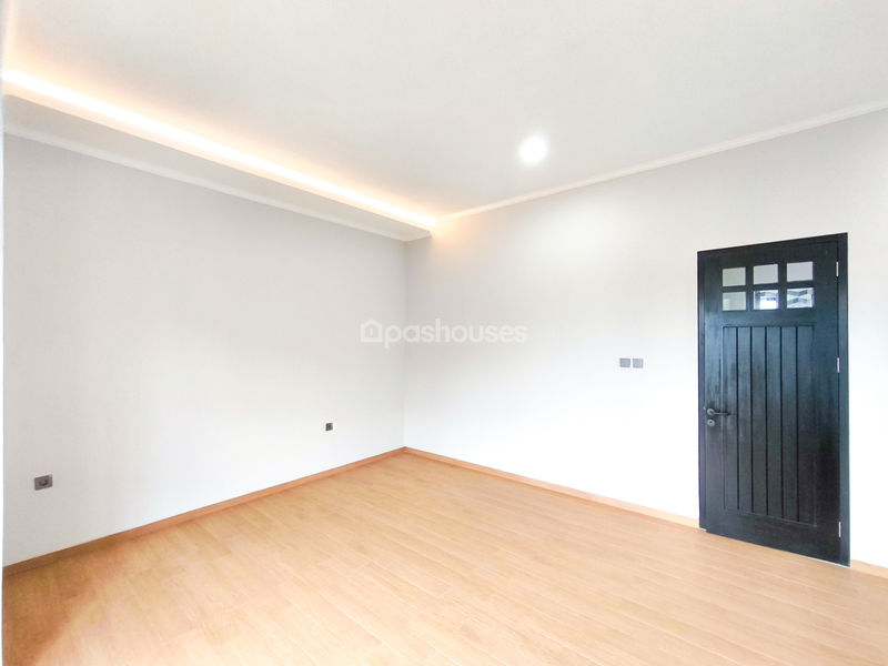 Jalan Saari Kelapa Dua