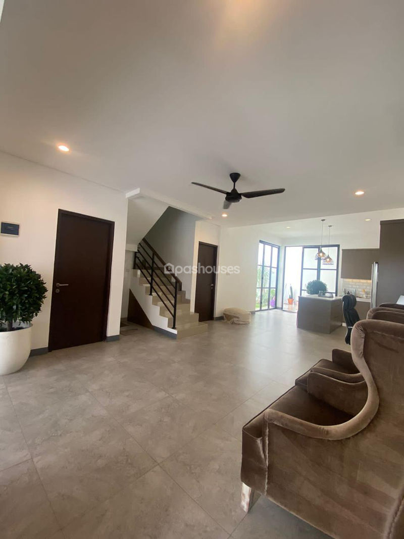 Windelrio Townhouse