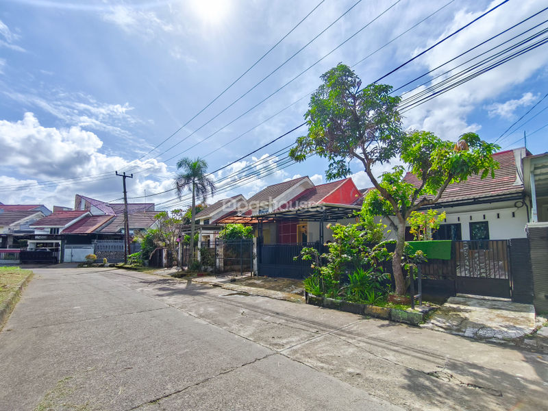 Bukit Cimanggu City Blok V4 No.8