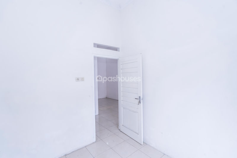 Jalan Taman Jaya Depok