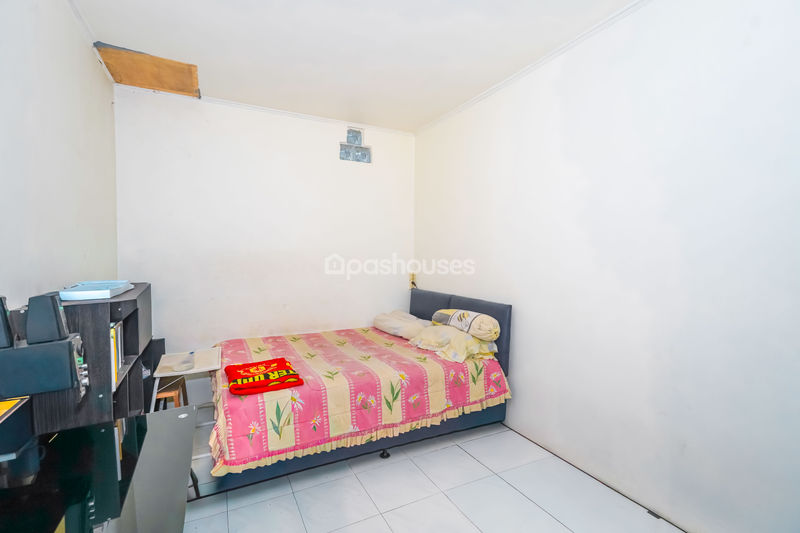 Perumahan Villa Santika No.17