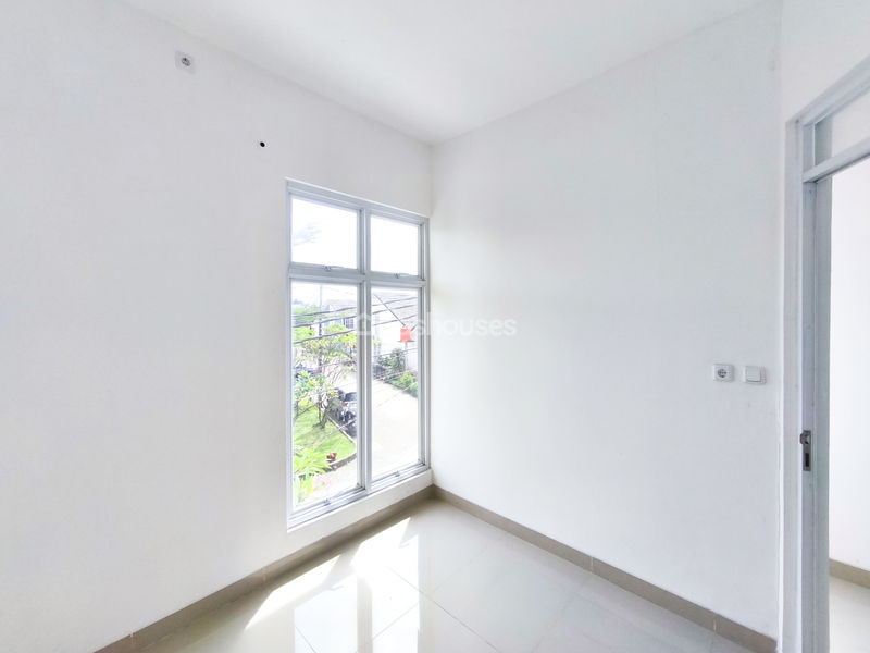 Perumahan Aryana Karawaci Cluster Flora Blok E1 No.6