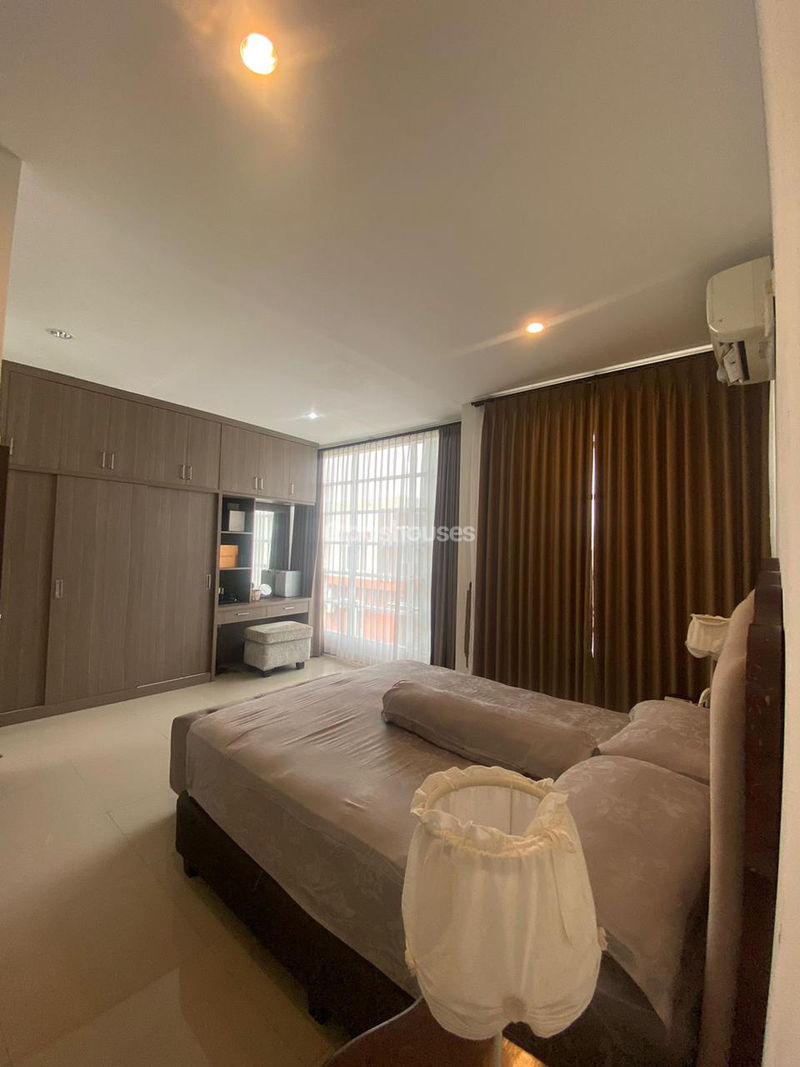 Windelrio Townhouse