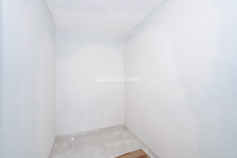 Legenda Wisata Zona Rembrant Blok H3/12