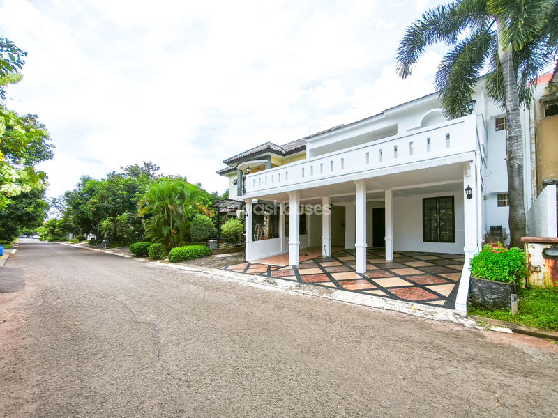 Legenda Wisata Zona Colombus