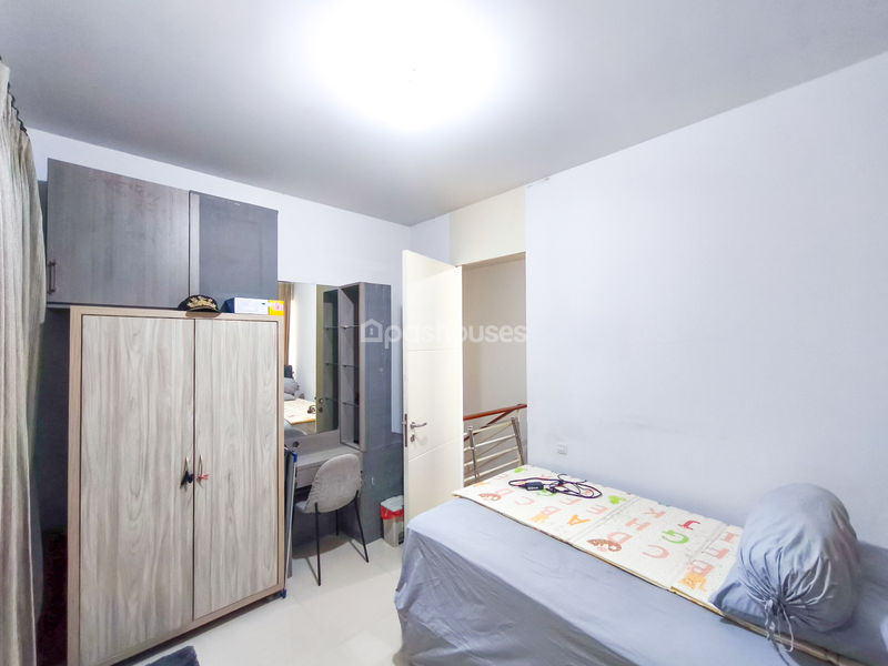 Perumahan Clover Hill Residence