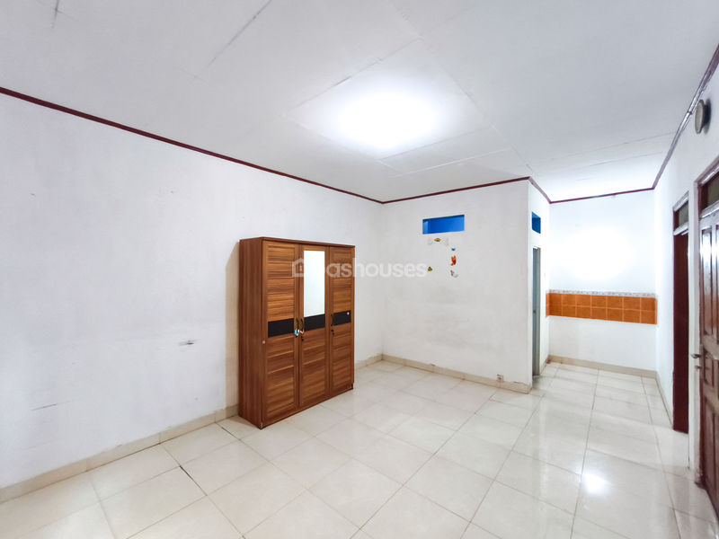 Bintaro Jaya Sektor 5 No.18
