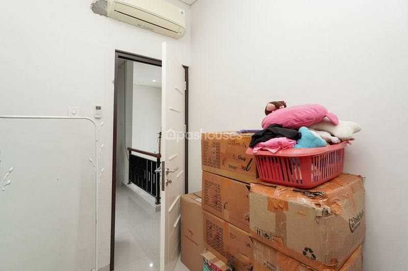 Perumahan Metland Menteng Cluster Taman Tjikini Blok G3 No.3