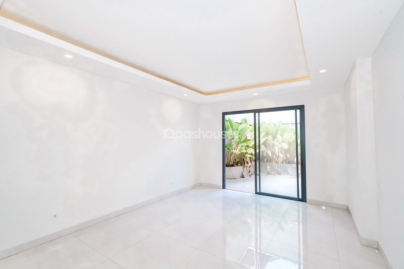 Legenda Wisata Zona Rembrant Blok H3/12