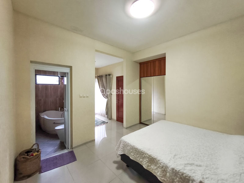 Nusa Loka BSD Sektor 14.4 Blok L7 No.1