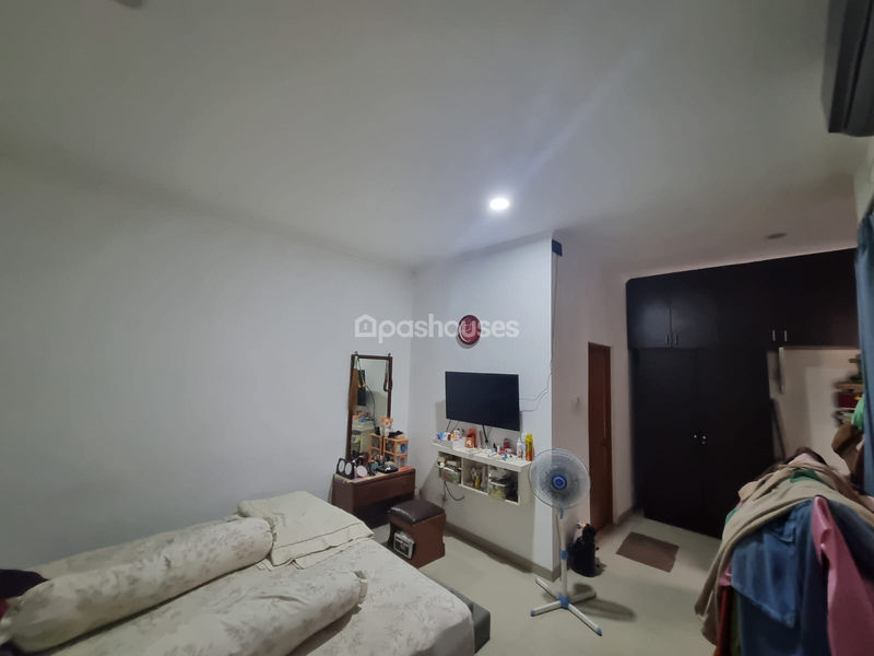 Jalan Kampung Parung Serab Depok