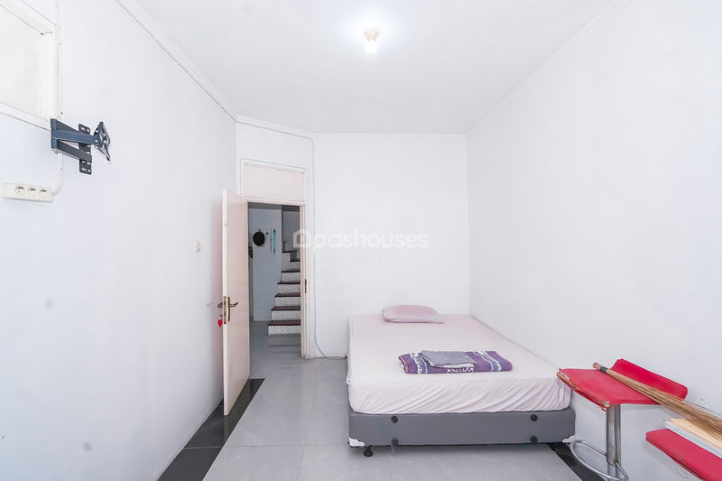 Jalan Lestari VI No.18A