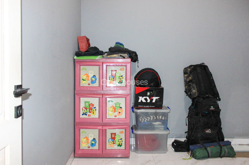 Poris Residence