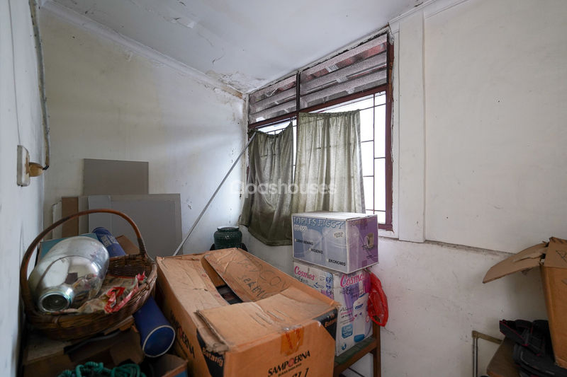 Jalan Delta Raya Blok A No.137 Bekasi