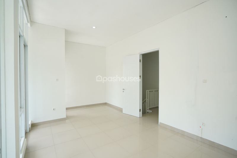 Springville Residence