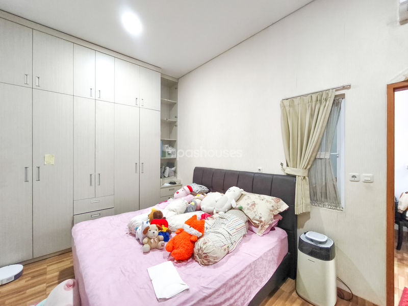 Graha Raya Cluster Bougenvile Loka Blok N6-15