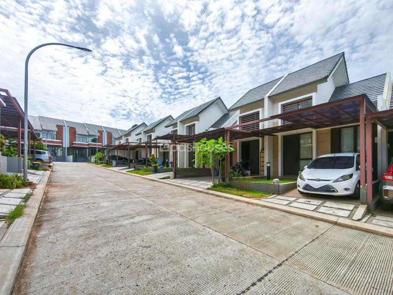 Bukit Golf Riverside Cluster Lagoon Park Blok E7 No.9