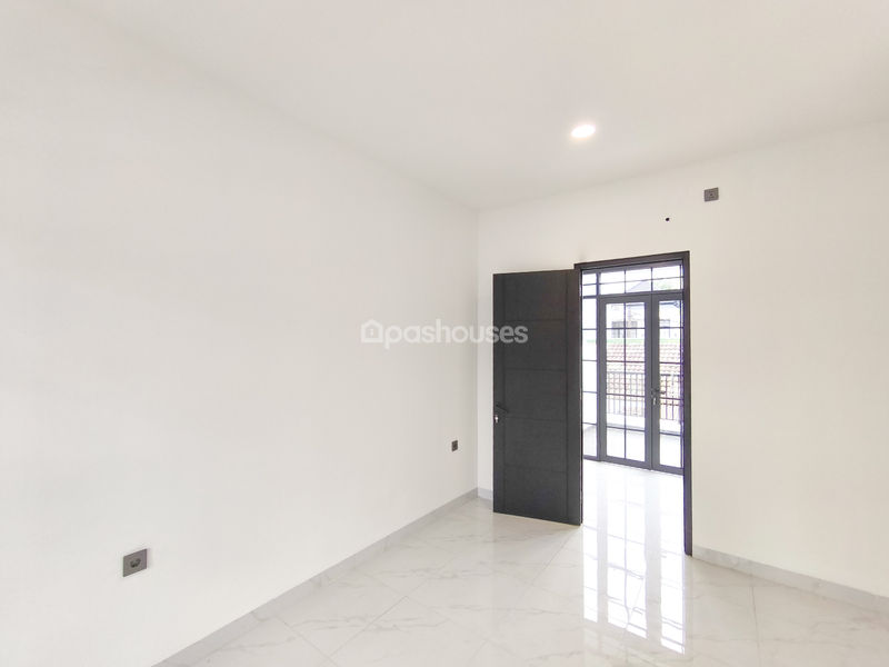 Kencana Loka BSD Sektor 12.5 Blok V2