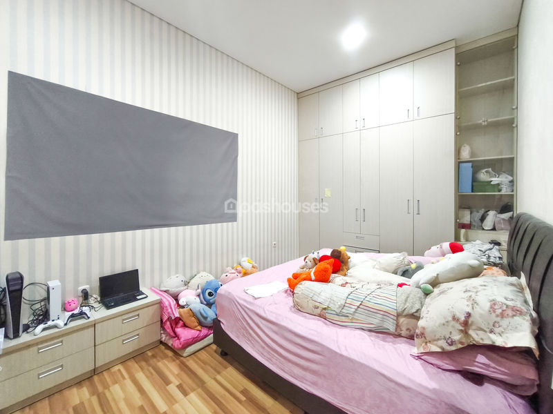 Graha Raya Cluster Bougenvile Loka Blok N6-15