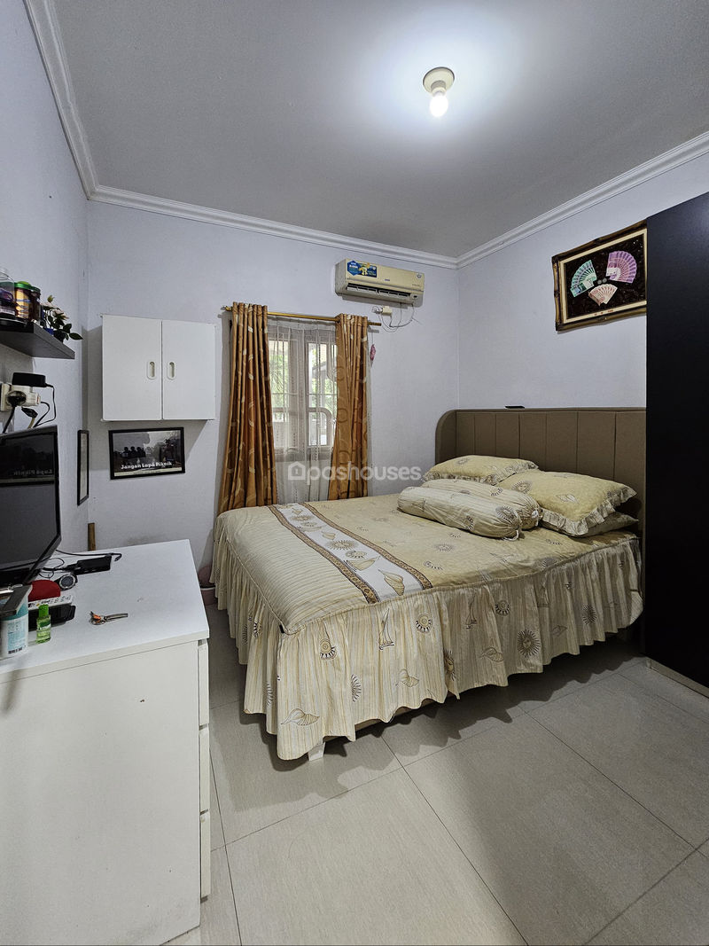 Jalan Hasyim Ashari Blok D No.79