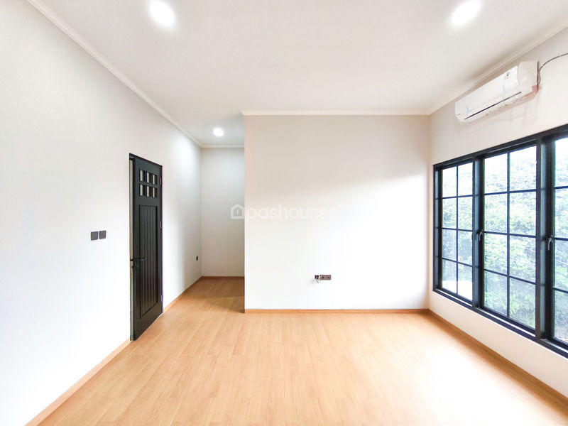 Jalan Saari Kelapa Dua