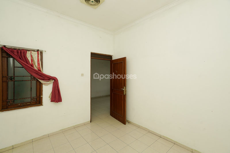 Jalan Mutaqin 3 Blok U No.85 Bekasi