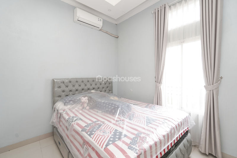 Villa Kranggan Raya Residence