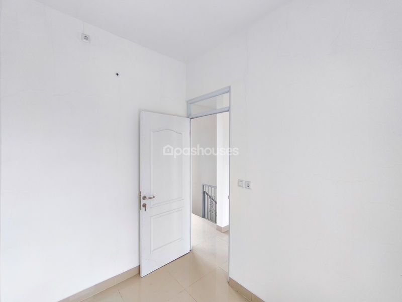 Perumahan Aryana Karawaci Cluster Flora Blok E1 No.6