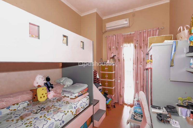 Elite Three Residence